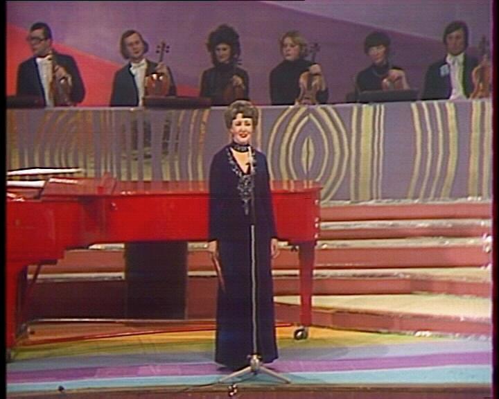 Людмила Сенчина и Эдуард Хиль - Шутка (Песня-79; муз. Валерия